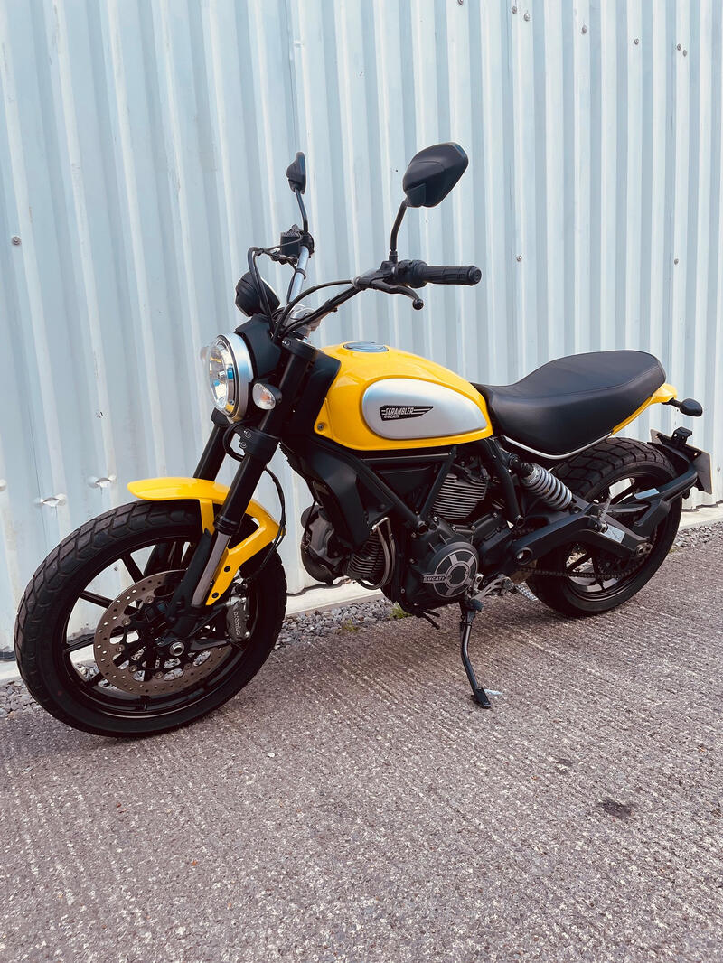 DUCATI SCRAMBLER 800