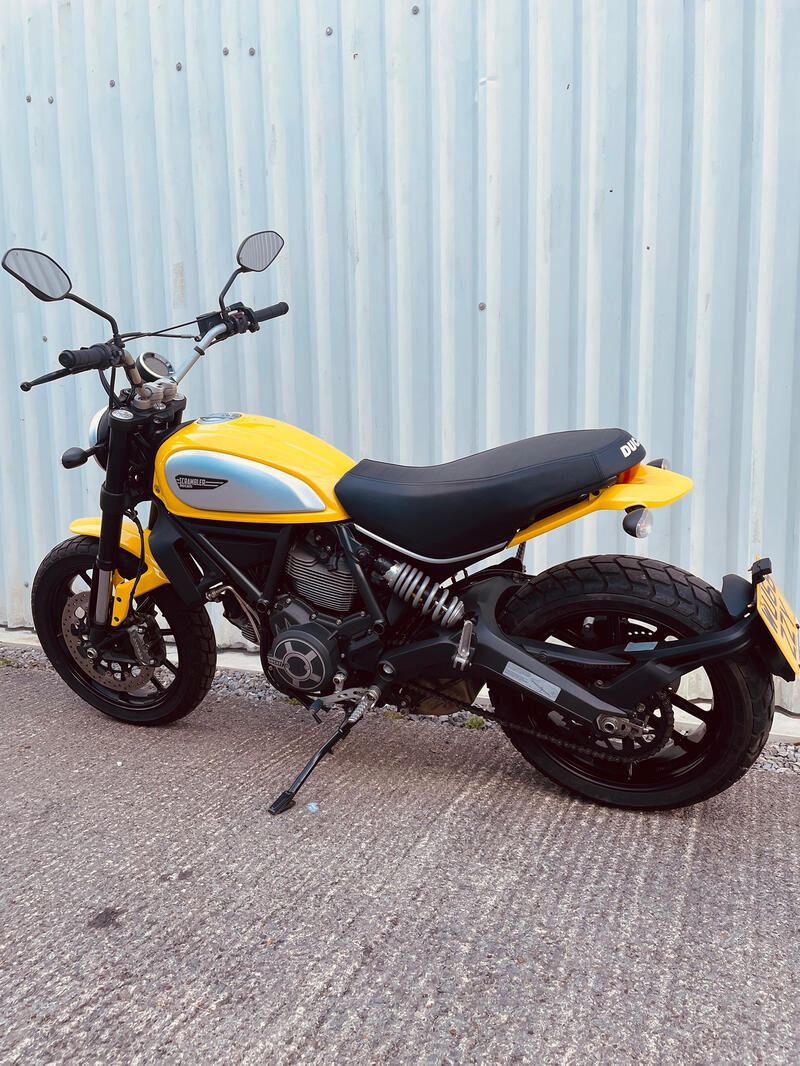 DUCATI SCRAMBLER 800