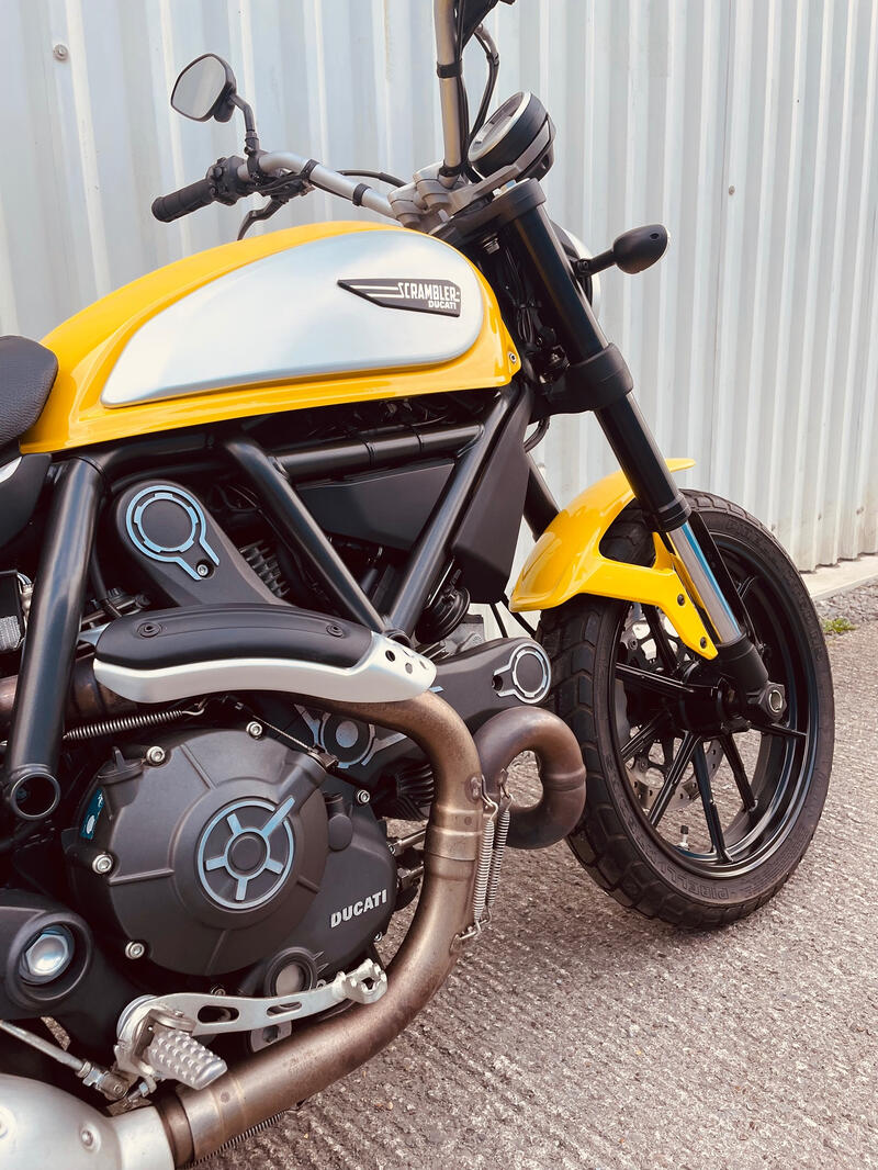 DUCATI SCRAMBLER 800