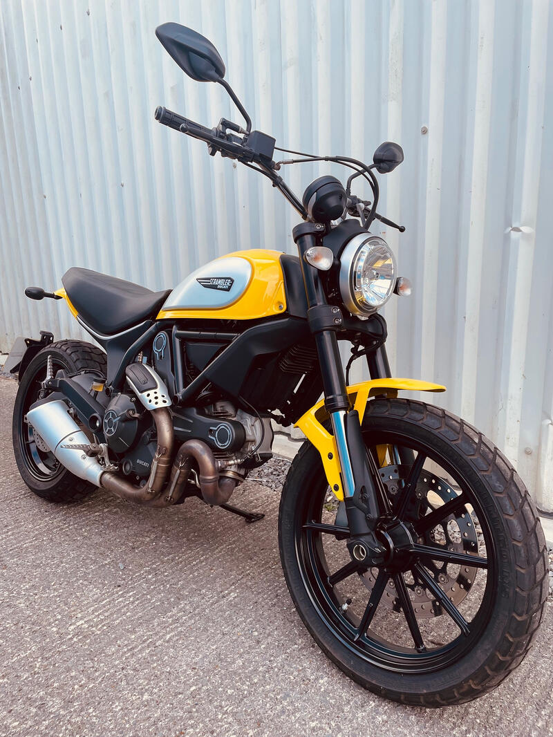 DUCATI SCRAMBLER 800