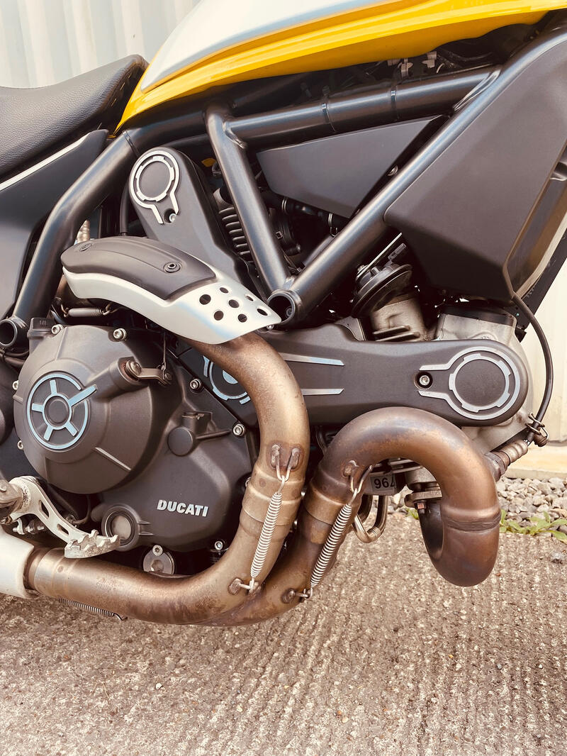 DUCATI SCRAMBLER 800